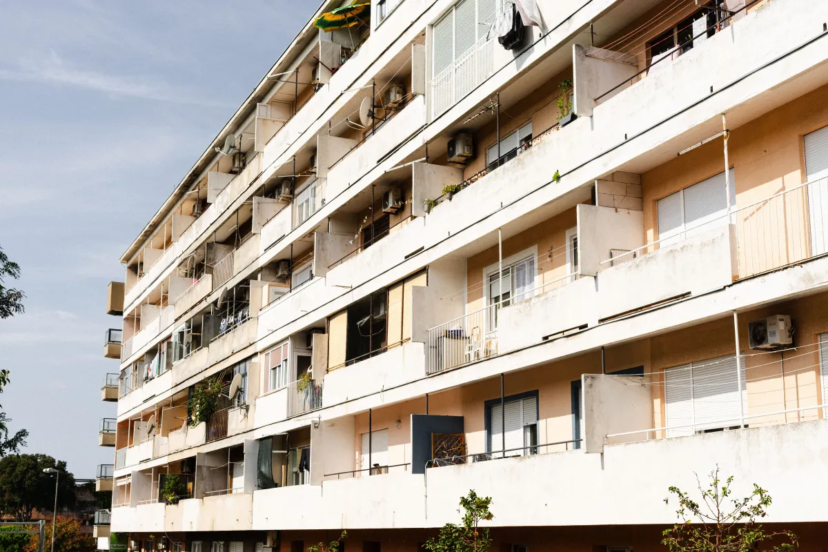 El BOE contempla ayudas de hasta 15.000 euros para comprar una vivienda: estos son los requisitos