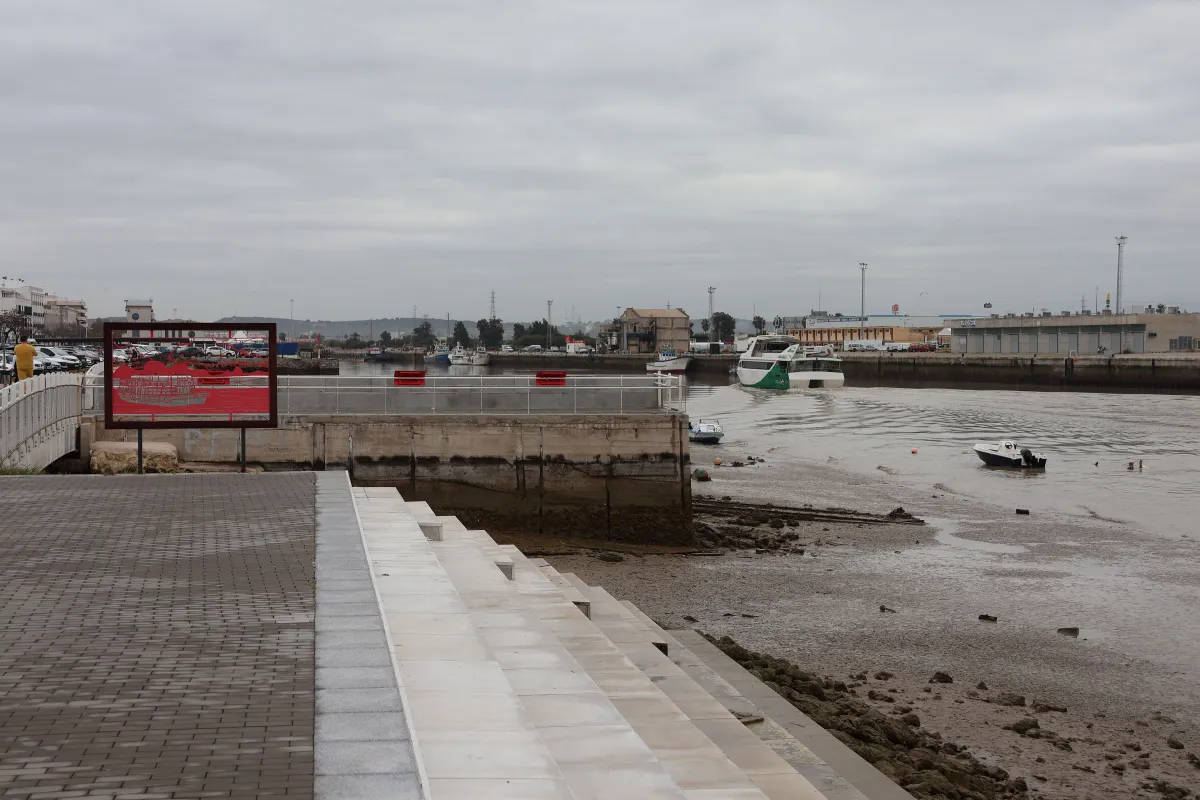 El BOJA publica 8 plazas de Oficial de Policía Local en Cádiz