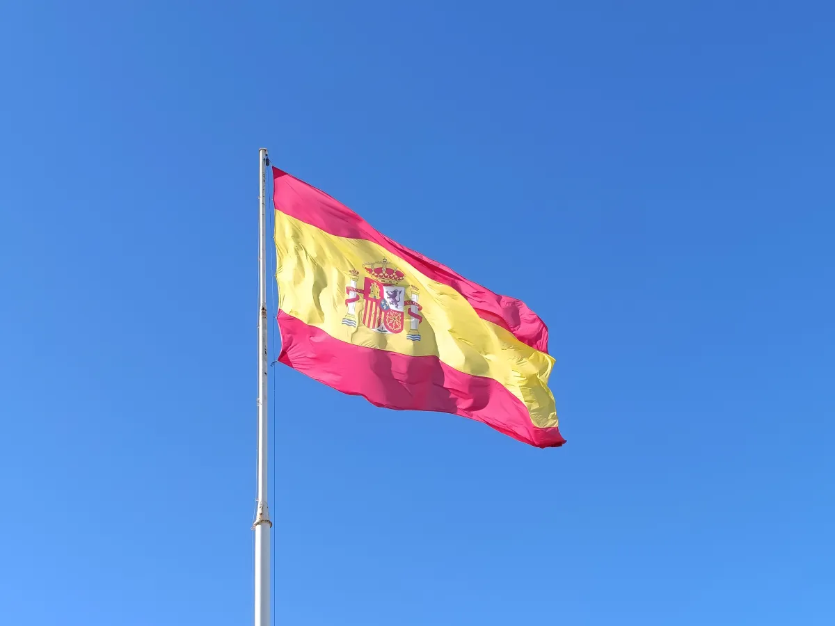 El BOE publica nuevas plazas de empleo público este 15 de agosto: convocatorias por toda España